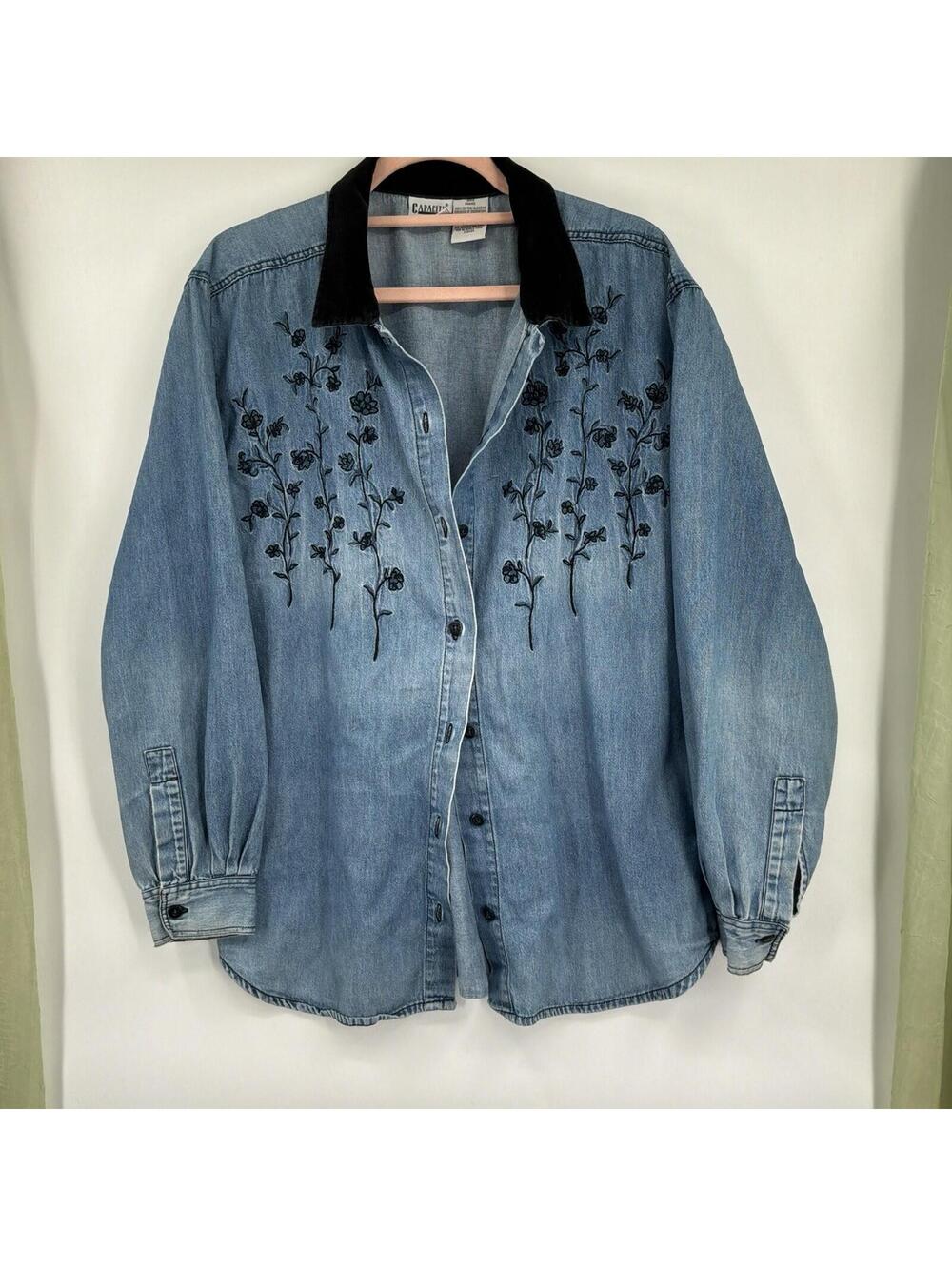 Capacity Denim Velvet Floral Detail Button Down Shirt Size L - Picture 3 of 6